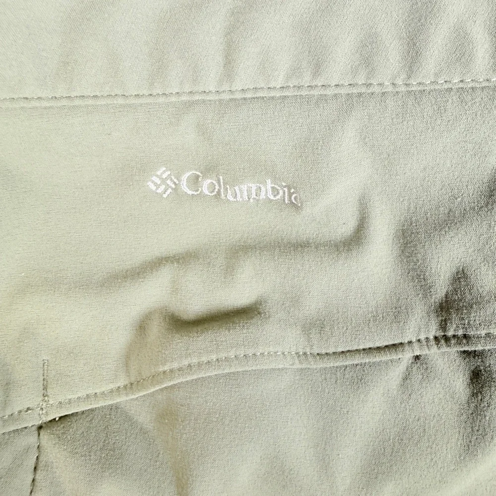Columbia Mens Convertible Hiking Pants Zip Off Legs Khaki Size 22W Regular Green